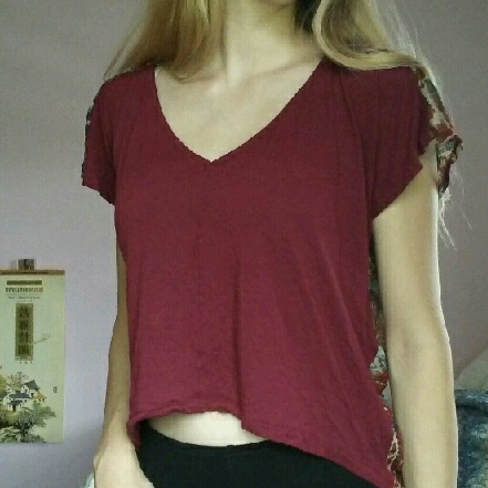 Wine coloured crop top
